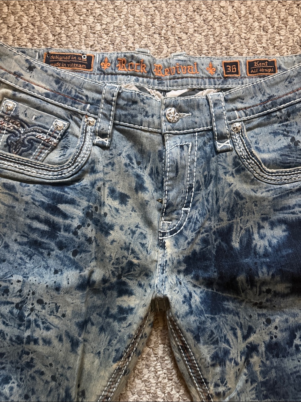 Rock Revival Men’s Blue Acid-Wash Kent Alt. Straight. Size: 36W/32L/18Inseem